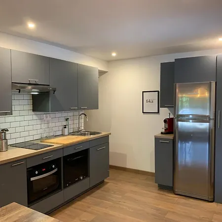 Les Logis De Candide アパート