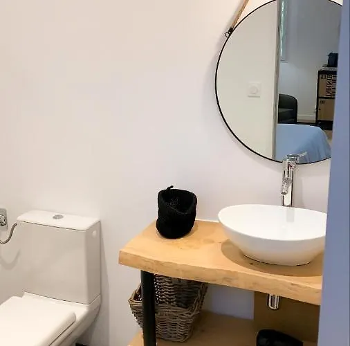 Les Logis De Candide דירה לה-טסט-דה-בוש