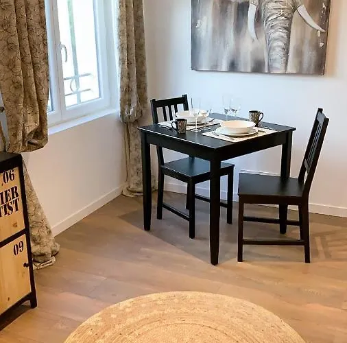 דירה Les Logis De Candide *