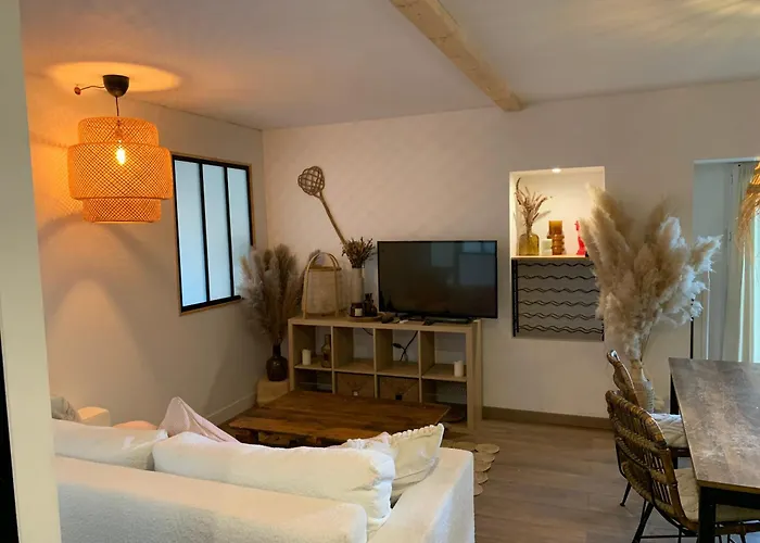 Les Logis De Candide