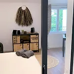 Les Logis De Candide شقة