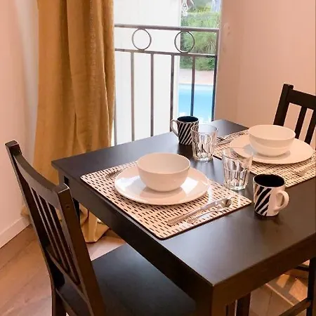 Apartment Les Logis De Candide