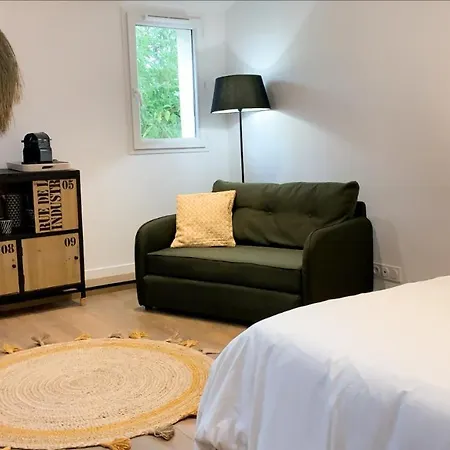 Les Logis De Candide Apartamento *