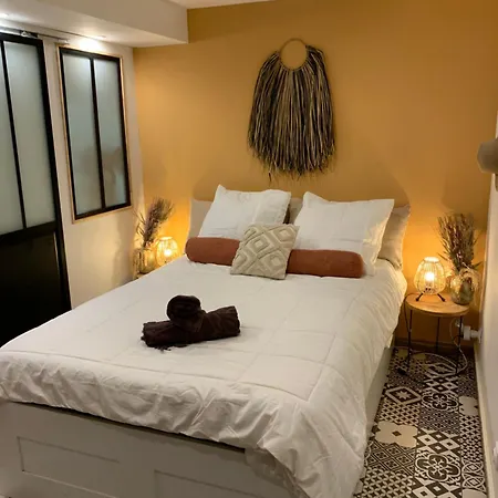 아파트 Les Logis De Candide *