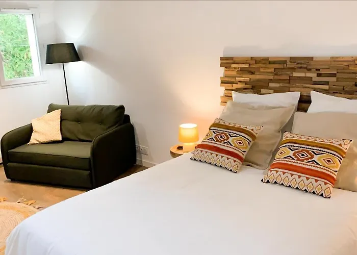 Апартаменты Les Logis De Candide